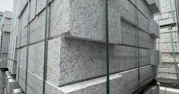 佛山芝麻白路牙石 马路牙子