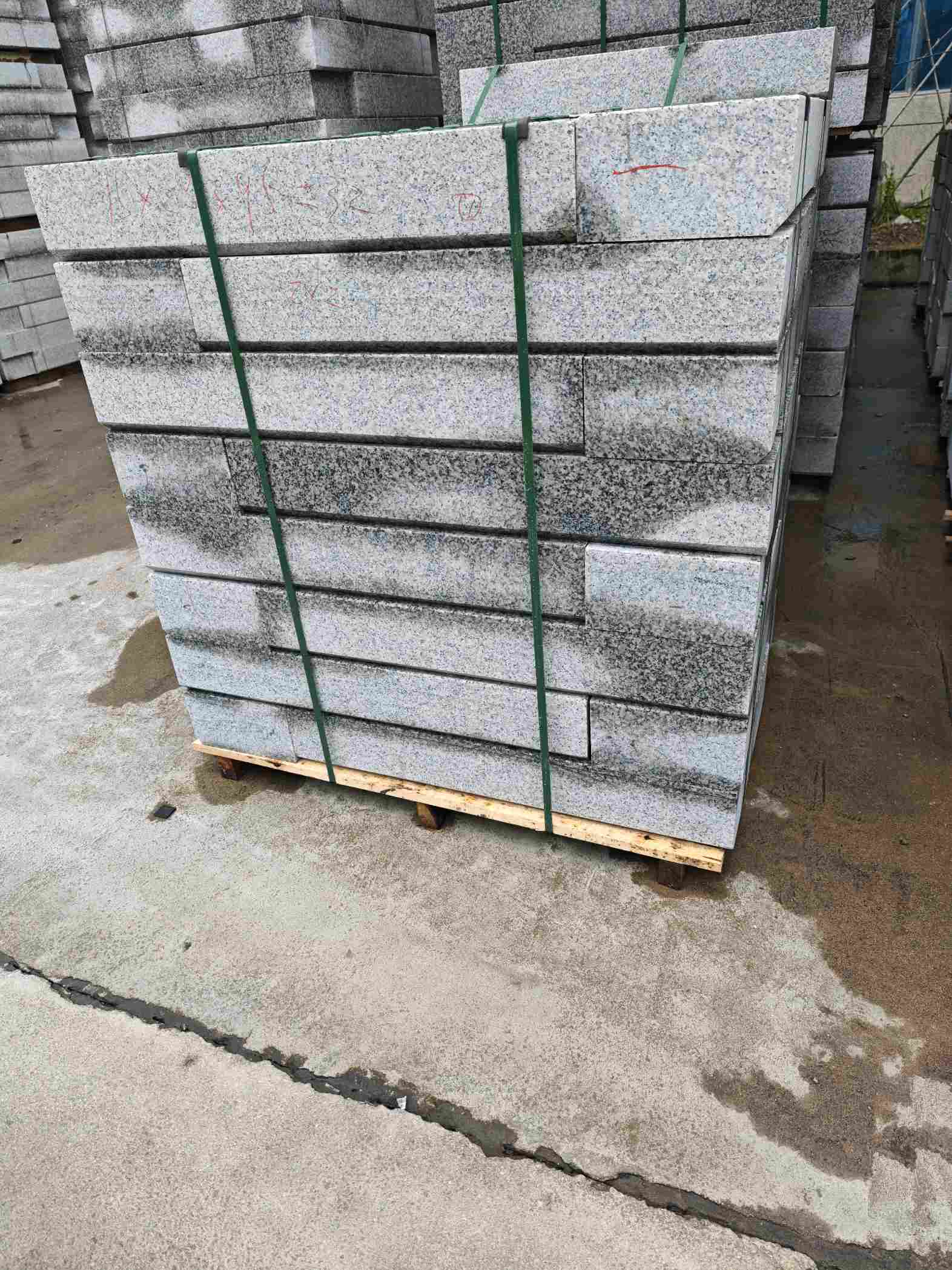 佛山芙蓉白路牙石，马路牙子